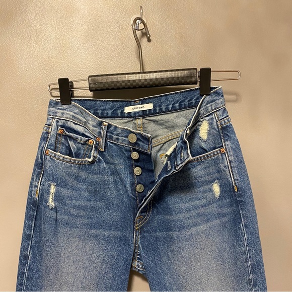 GRLFRND Jeans: Denims : The Karolina : Buttoned : High Waist : Skinny Legs - Picture 3 of 6